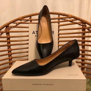 Vagabond black leather kitten heels size 41 (us 10)